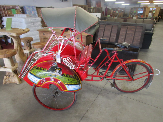 <p>Decoration Becak<br />599,00 € T.T.C<br /><a href="/Article/2307?type=neuf" style="color:white;" target="_blank">Lien vers l&#39;article</a></p>