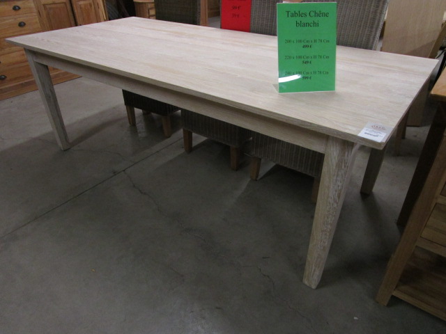 <p>Table chêne blanchi V220<br />220 x 100 x H 78 Cm<br />549,00 € T.T.C<br /><a href="/Article/2658?type=neuf" style="color:white;" target="_blank">Lien vers l&#39;article</a></p>