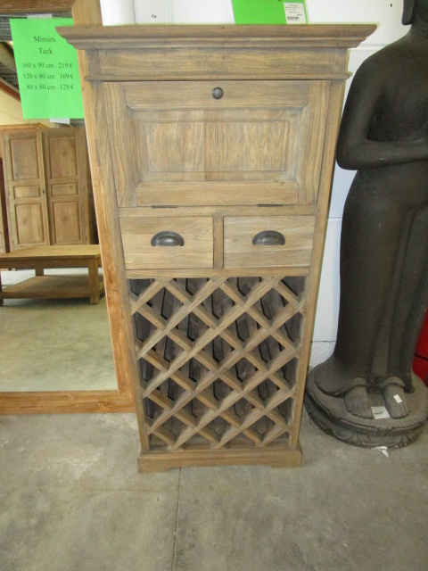 <p>Meuble à vin 01-WNC Teck<br />57 x 42 x H 140 Cm<br />499,00 € T.T.C<br /><a href="/Article/2730?type=neuf" style="color:white;" target="_blank">Lien vers l&#39;article</a></p>