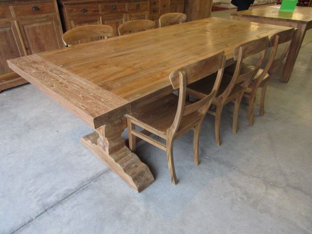 <p>Table  Kloster 61C-DT<br />240 x 100 x H 78 Cm<br />1 099,00 € T.T.C<br /><a href="/Article/2756?type=neuf" style="color:white;" target="_blank">Lien vers l&#39;article</a></p>