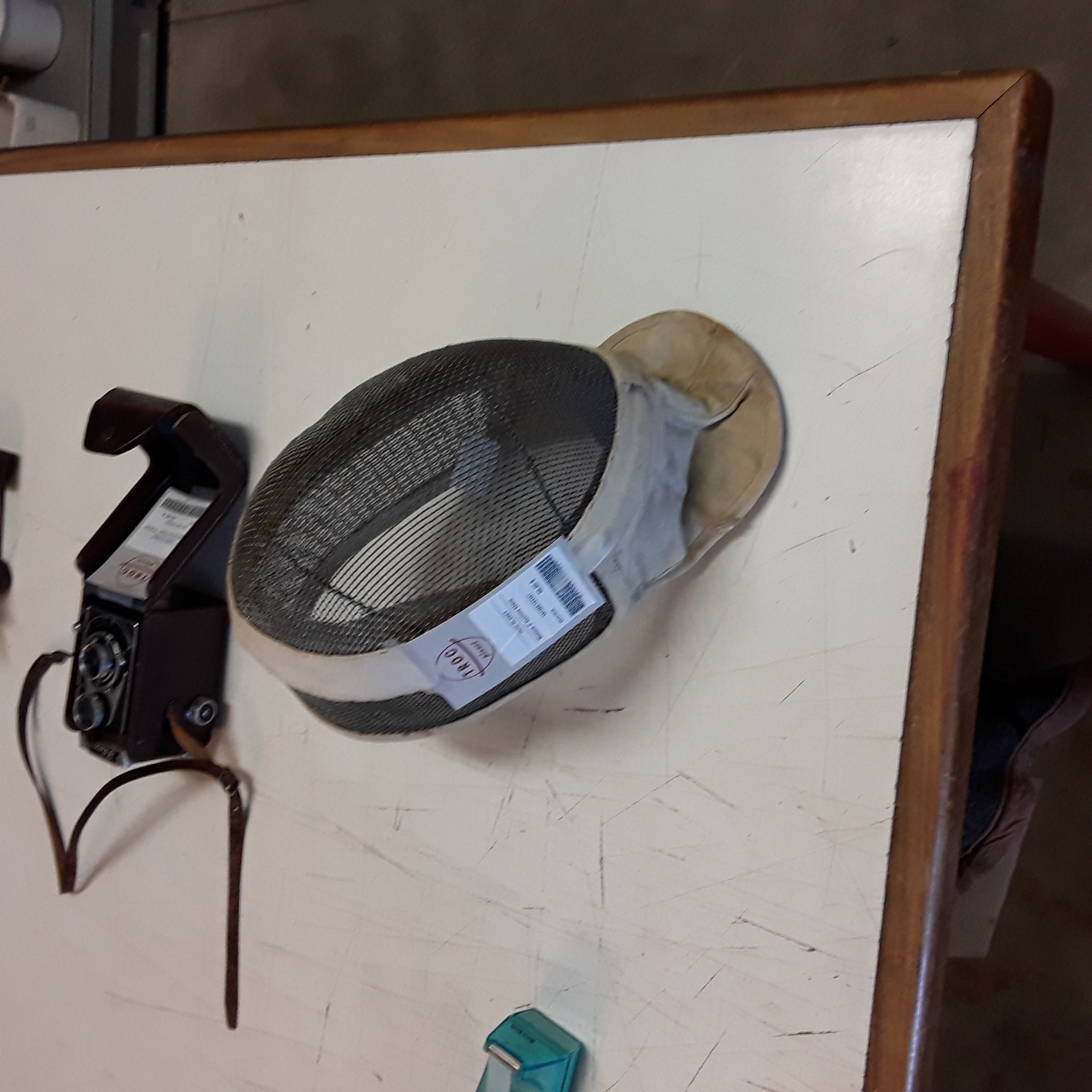 <p>Masque d' escrime blanc<br />50,00 € T.T.C<br /><a href="/Article/123321?type=depose" style="color:white;" target="_blank">Lien vers l'article</a></p>