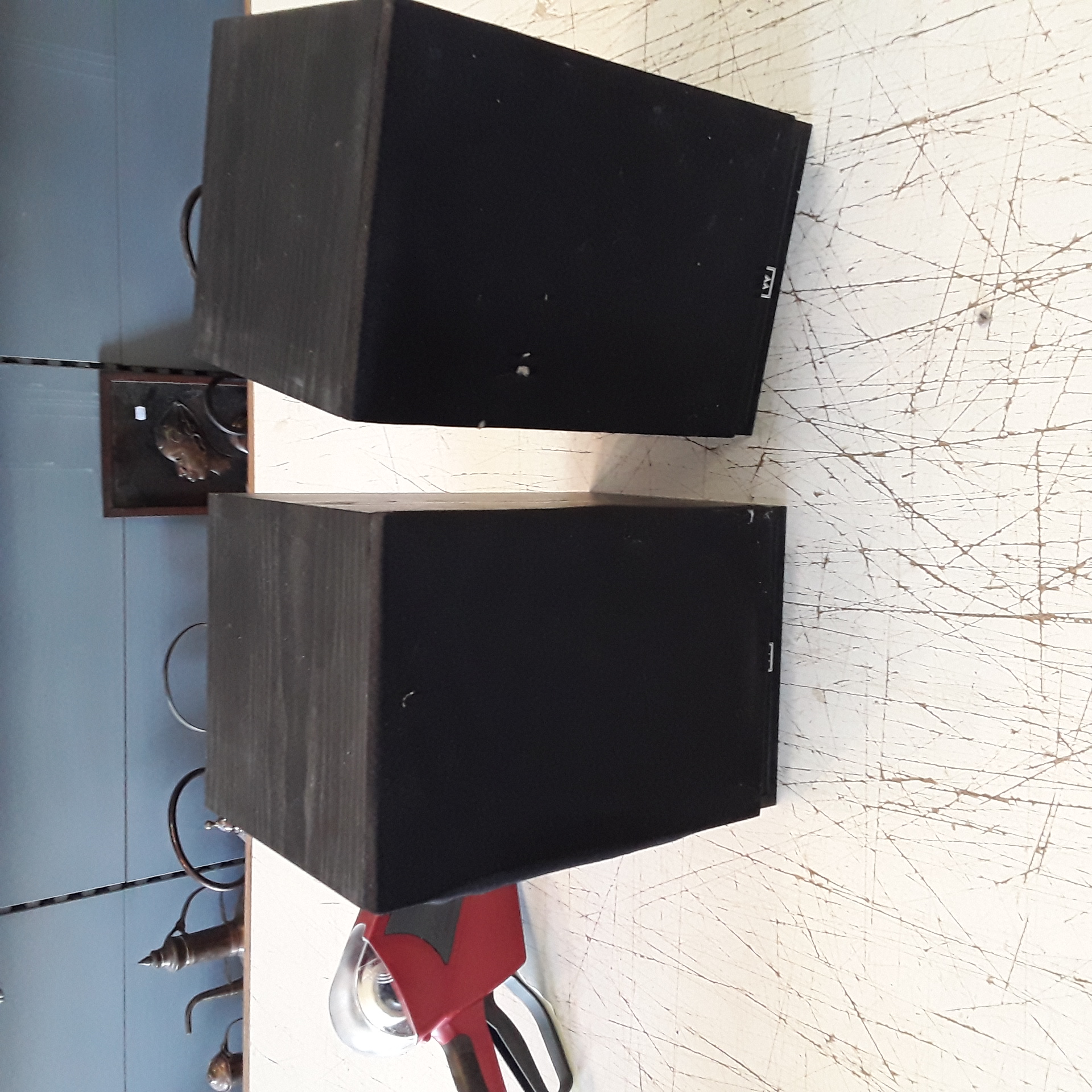 <p>Paire de baffle WHARFERLALE <br />100 w  86 DB<br />50,00 € T.T.C<br /><a href="/Article/124532?type=depose" style="color:white;" target="_blank">Lien vers l'article</a></p>