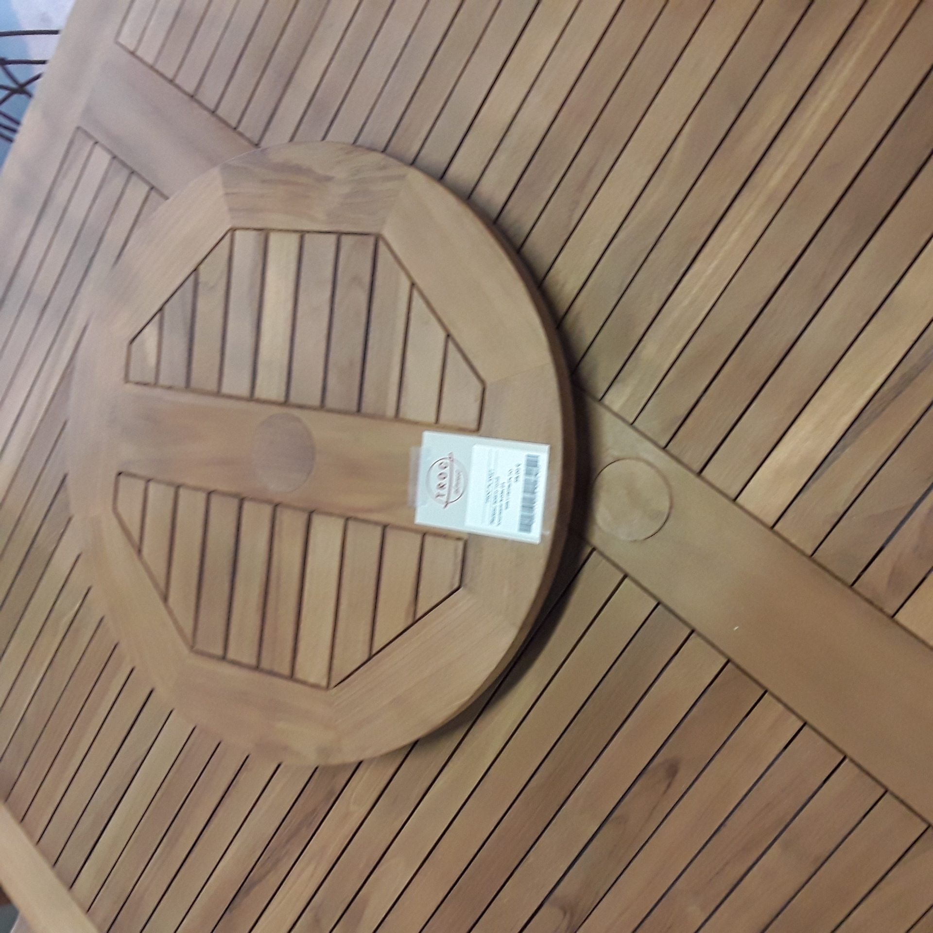 <p>Plateau apéro rond<br />tournant AGSL01<br />59,00 € T.T.C<br /><a href="/Article/4691?type=neuf" style="color:white;" target="_blank">Lien vers l'article</a></p>