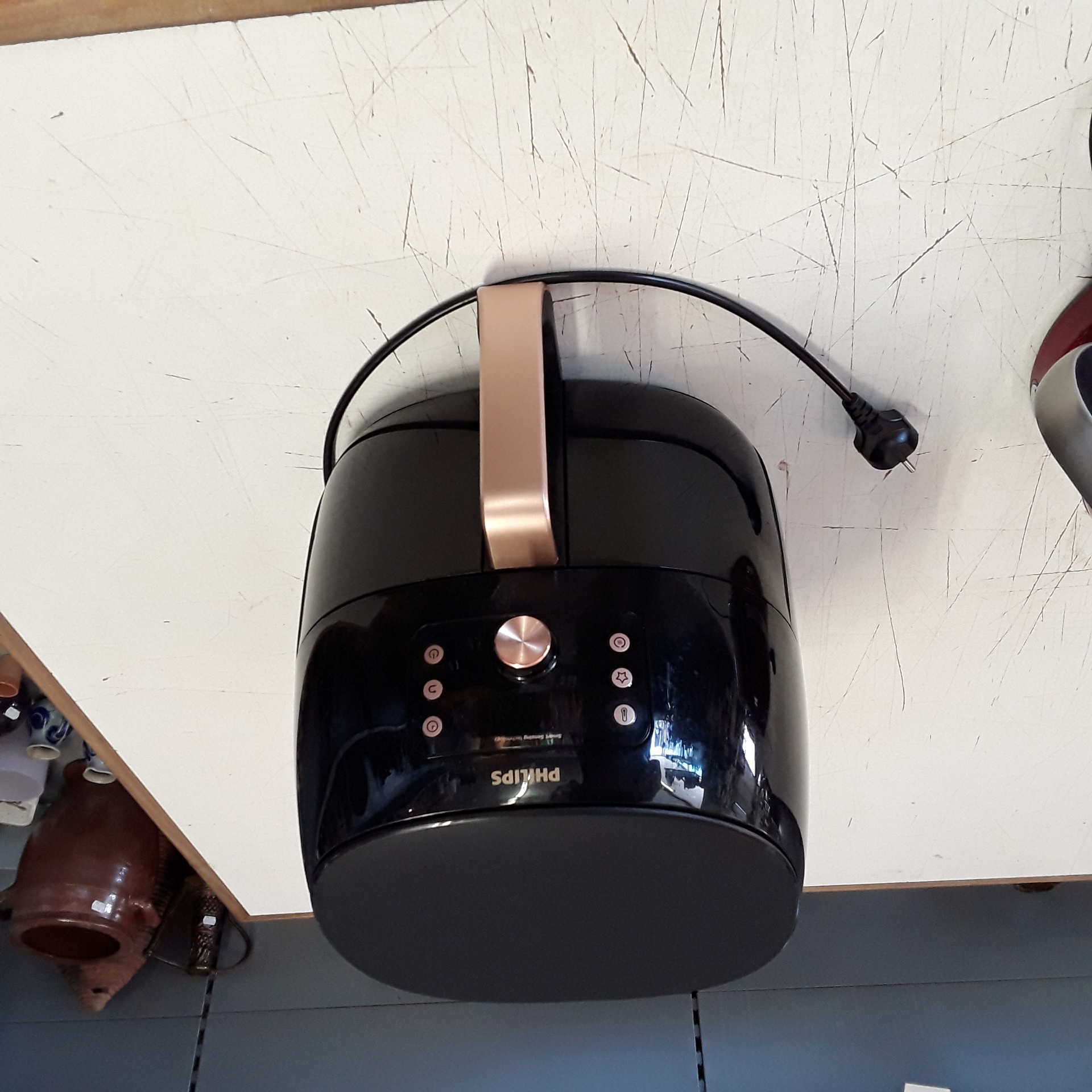 <p>Air Fryer Philips<br />35,00 € T.T.C<br /><a href="/Article/124183?type=depose" style="color:white;" target="_blank">Lien vers l'article</a></p>