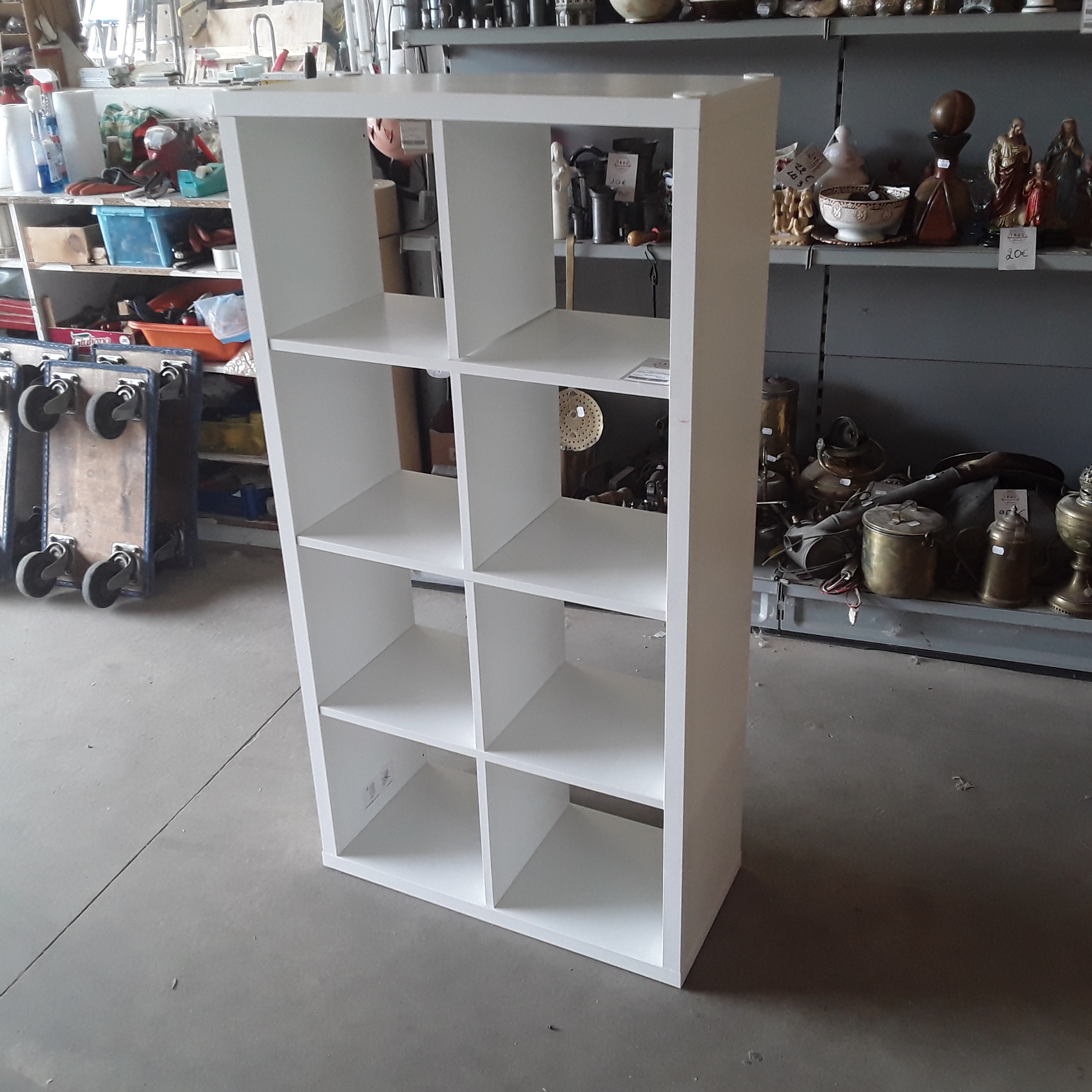 <p>Meuble Kallax blanc IKEA<br />30,00 € T.T.C<br /><a href="/Article/122157?type=depose" style="color:white;" target="_blank">Lien vers l&#39;article</a></p>