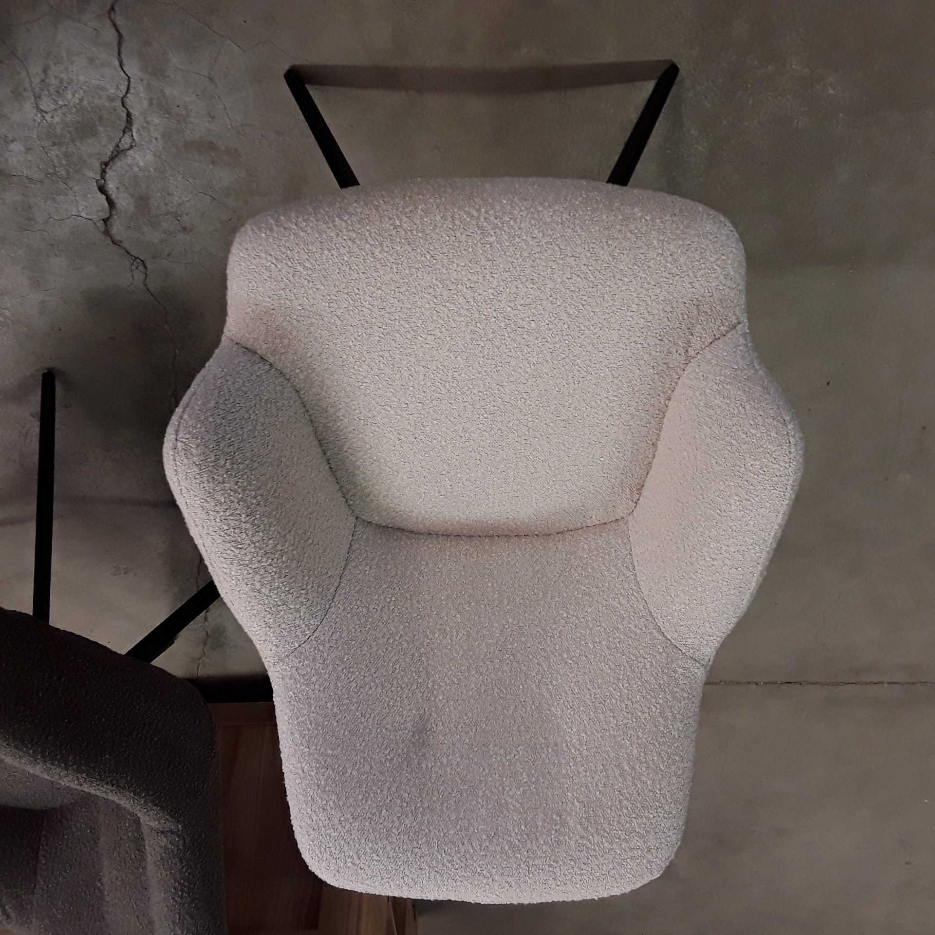 <p>Fauteuil Dora boucle<br />beige 30994<br />149,00 € T.T.C<br /><a href="/Article/4492?type=neuf" style="color:white;" target="_blank">Lien vers l&#39;article</a></p>