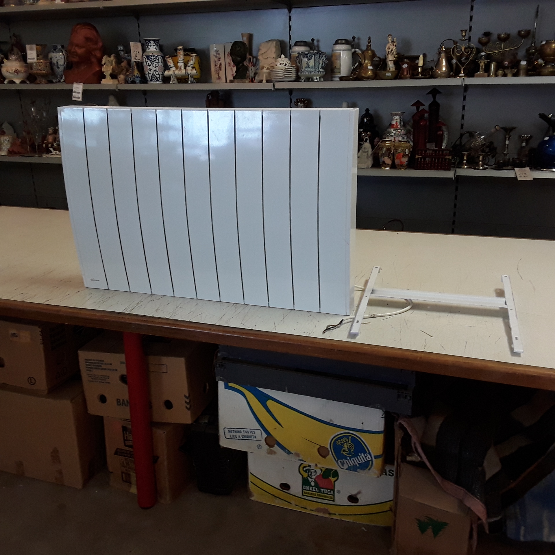 <p>Chauffage mural Chaufelec<br />+ Support mural<br />60,00 € T.T.C<br /><a href="/Article/122599?type=depose" style="color:white;" target="_blank">Lien vers l&#39;article</a></p>