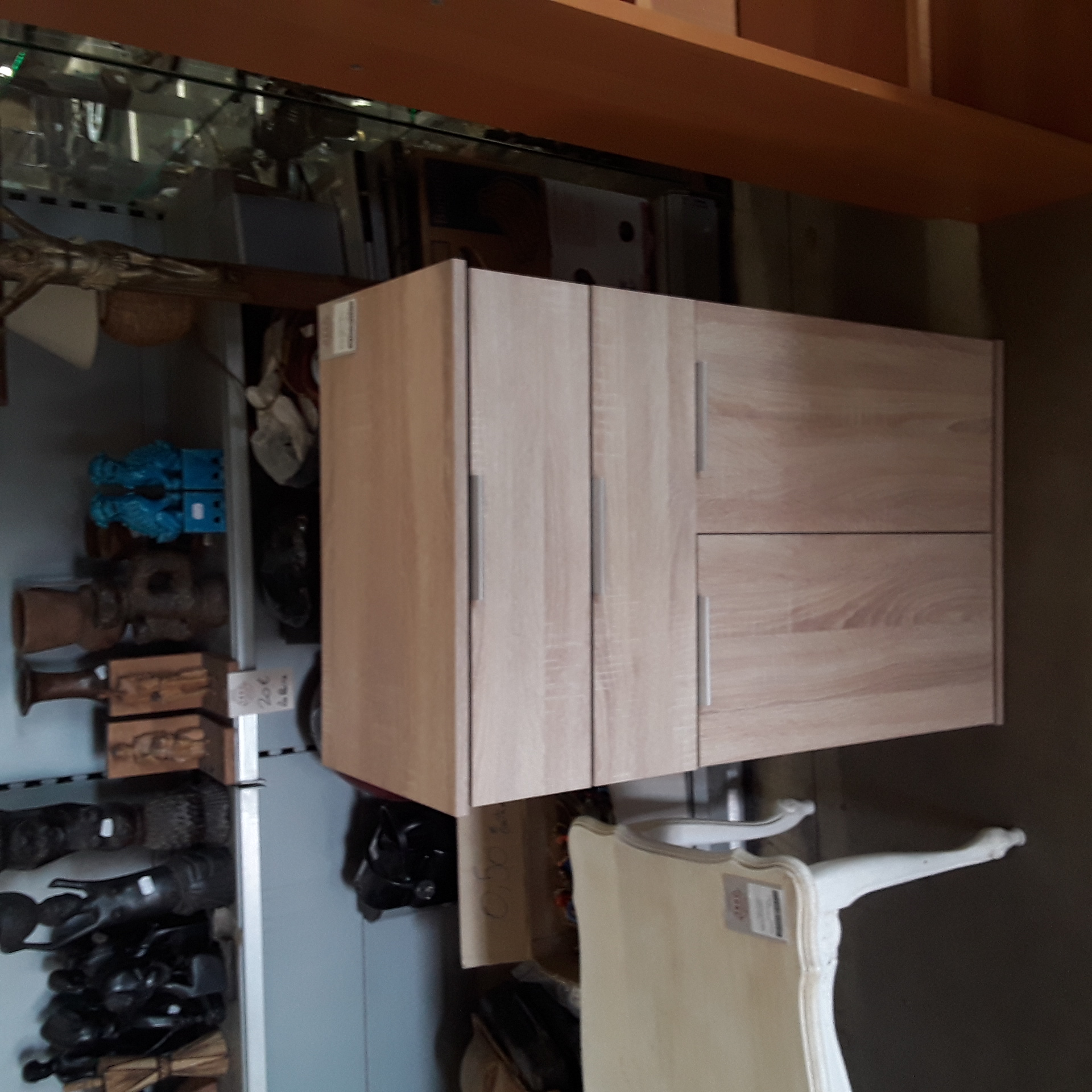 <p>Meuble 2  tirors +  portes <br />Cérusé MDF<br />40,00 € T.T.C<br /><a href="/Article/124311?type=depose" style="color:white;" target="_blank">Lien vers l'article</a></p>