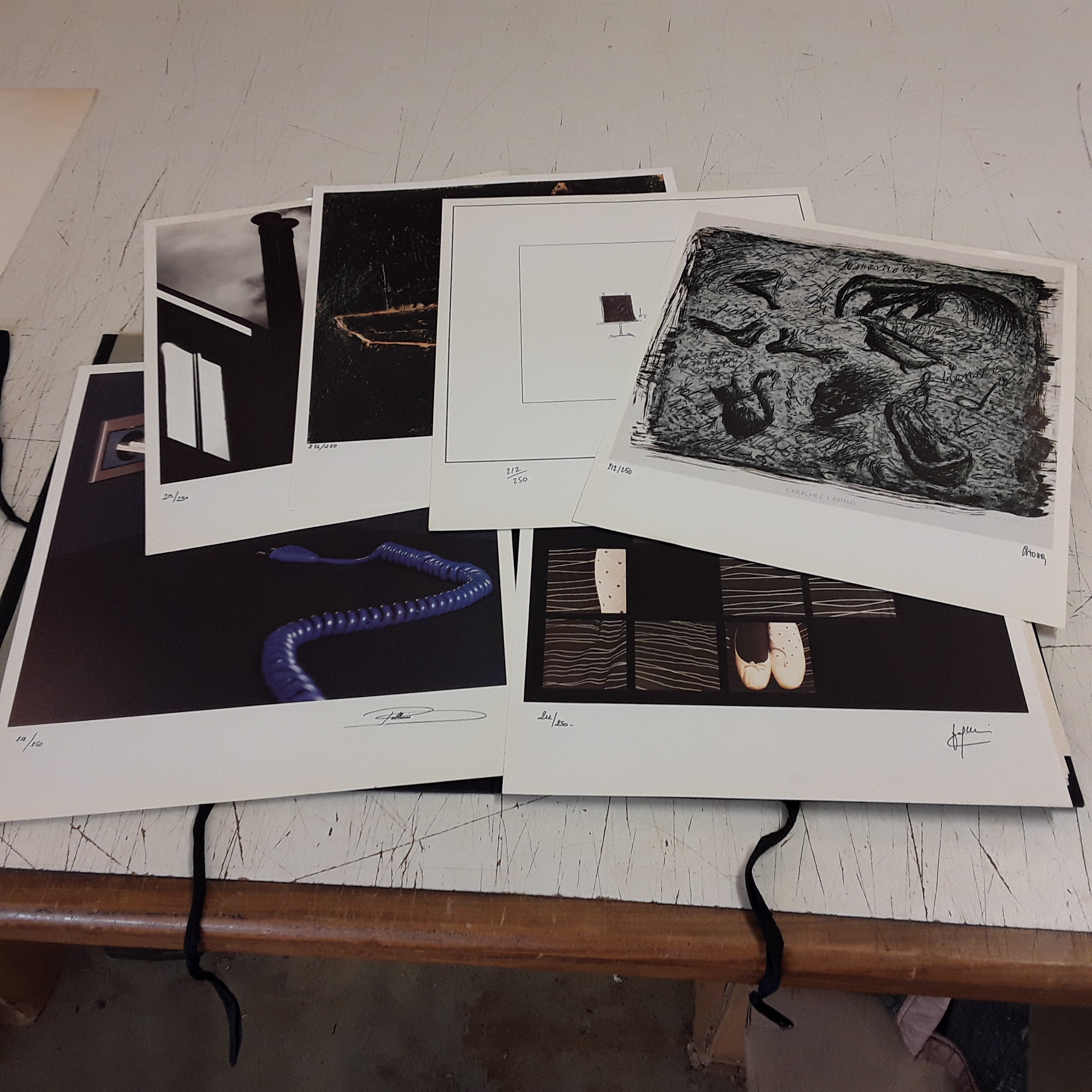<p>Farde concours 1989<br />Lot de 6 lithographies<br />125,00 € T.T.C<br /><a href="/Article/122413?type=depose" style="color:white;" target="_blank">Lien vers l&#39;article</a></p>