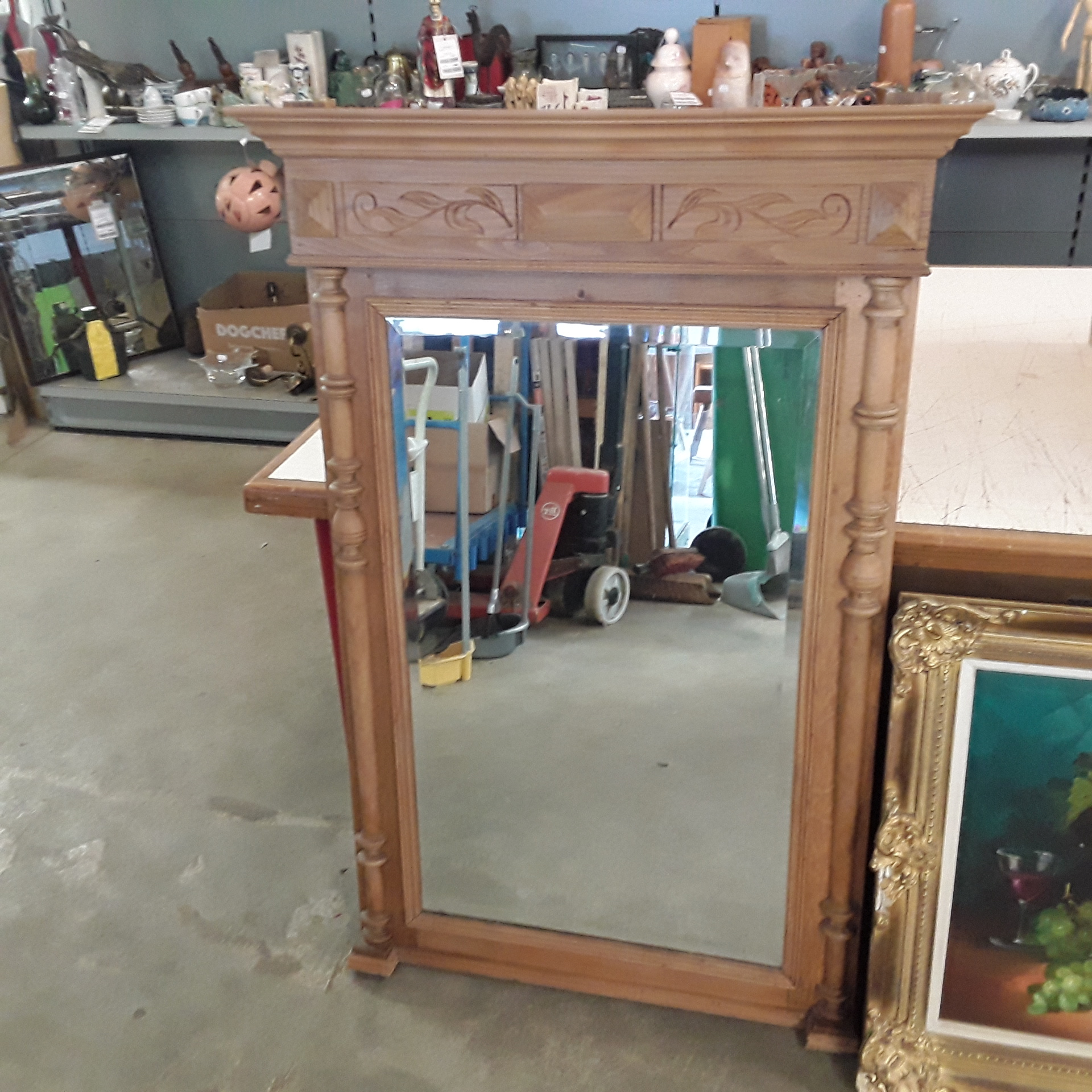 <p>Miroir rect. tour en bois<br />24,00 € T.T.C<br /><a href="/Article/120676?type=depose" style="color:white;" target="_blank">Lien vers l&#39;article</a></p>