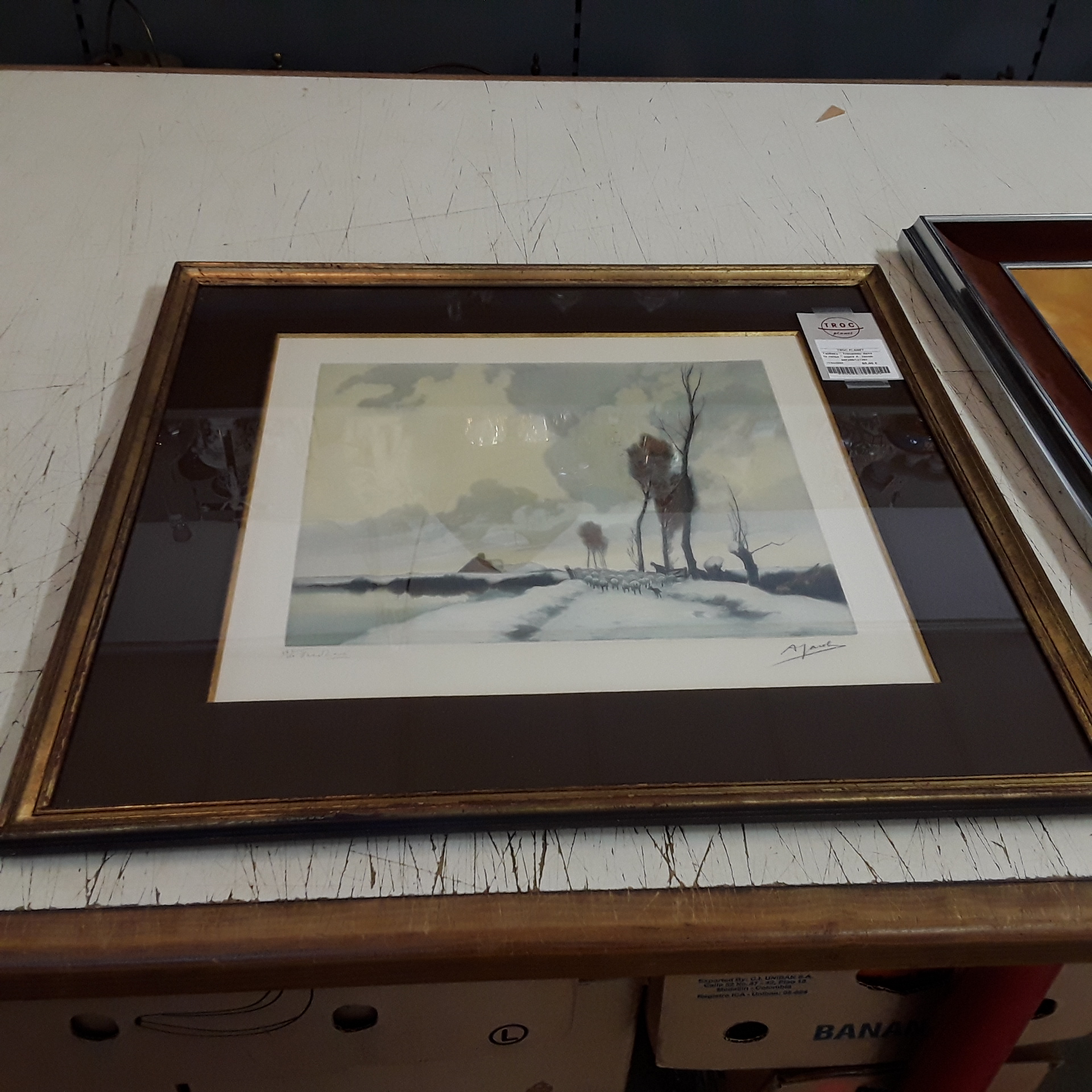 <p>Tableau " Troupeau dans<br />la neige " signé A. Jacob<br />60,00 € T.T.C<br /><a href="/Article/121391?type=depose" style="color:white;" target="_blank">Lien vers l&#39;article</a></p>