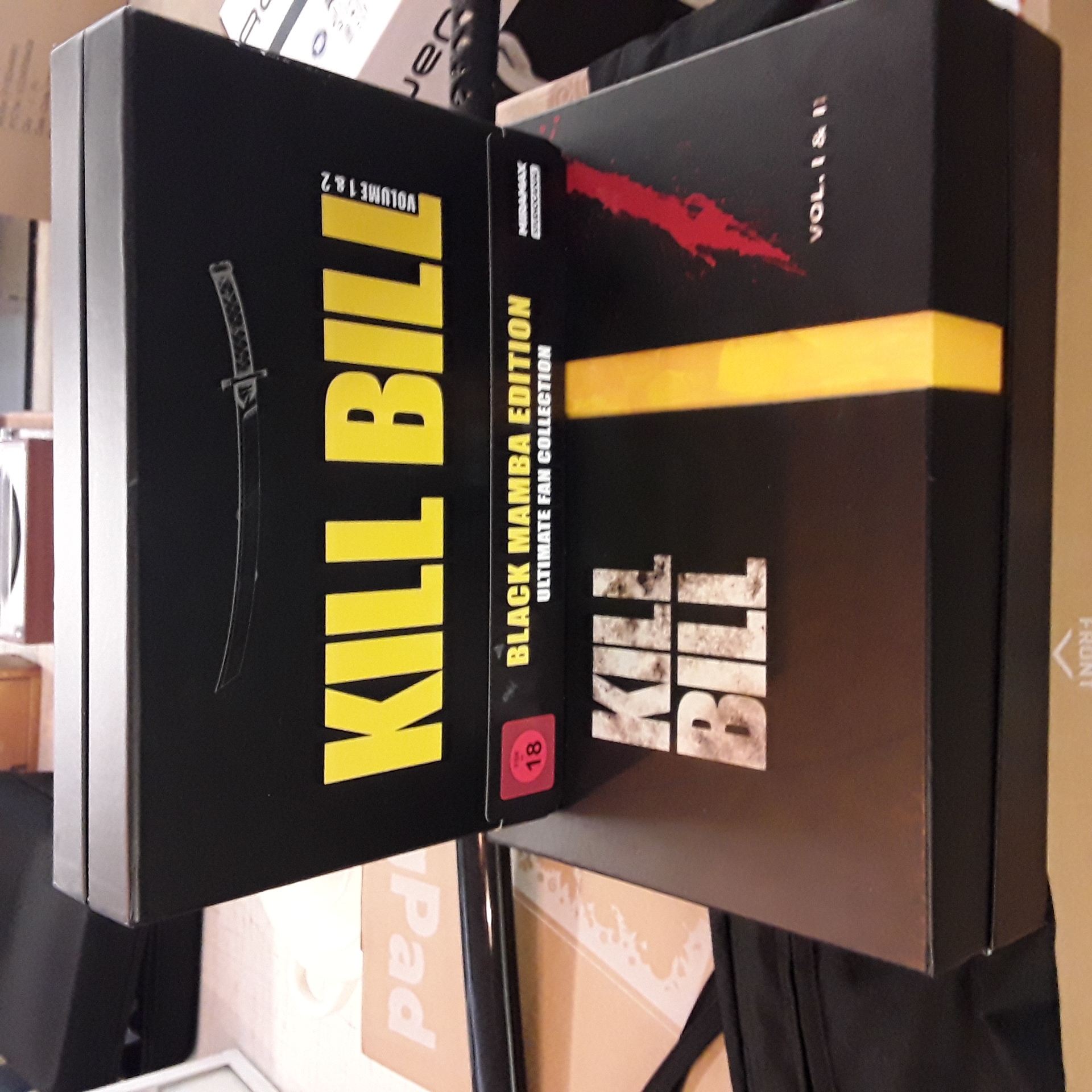 <p>KILL BILL Collection Ultimate<br /> coffret<br />50,00 € T.T.C<br /><a href="/Article/124223?type=depose" style="color:white;" target="_blank">Lien vers l'article</a></p>