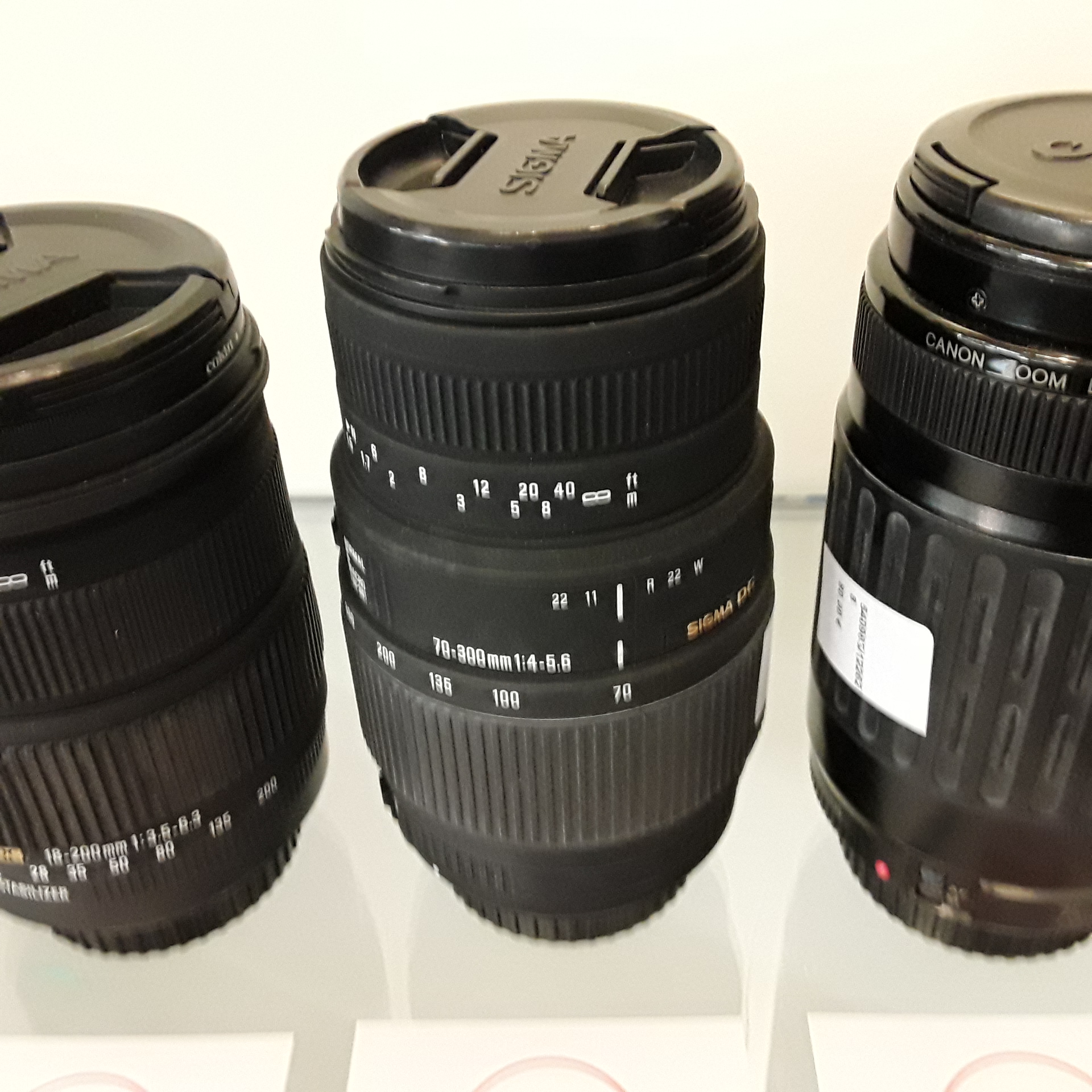 <p>Sigma DG Macro<br />70-300mm f/4-5.6<br />96,00 € T.T.C<br /><a href="/Article/122630?type=depose" style="color:white;" target="_blank">Lien vers l&#39;article</a></p>