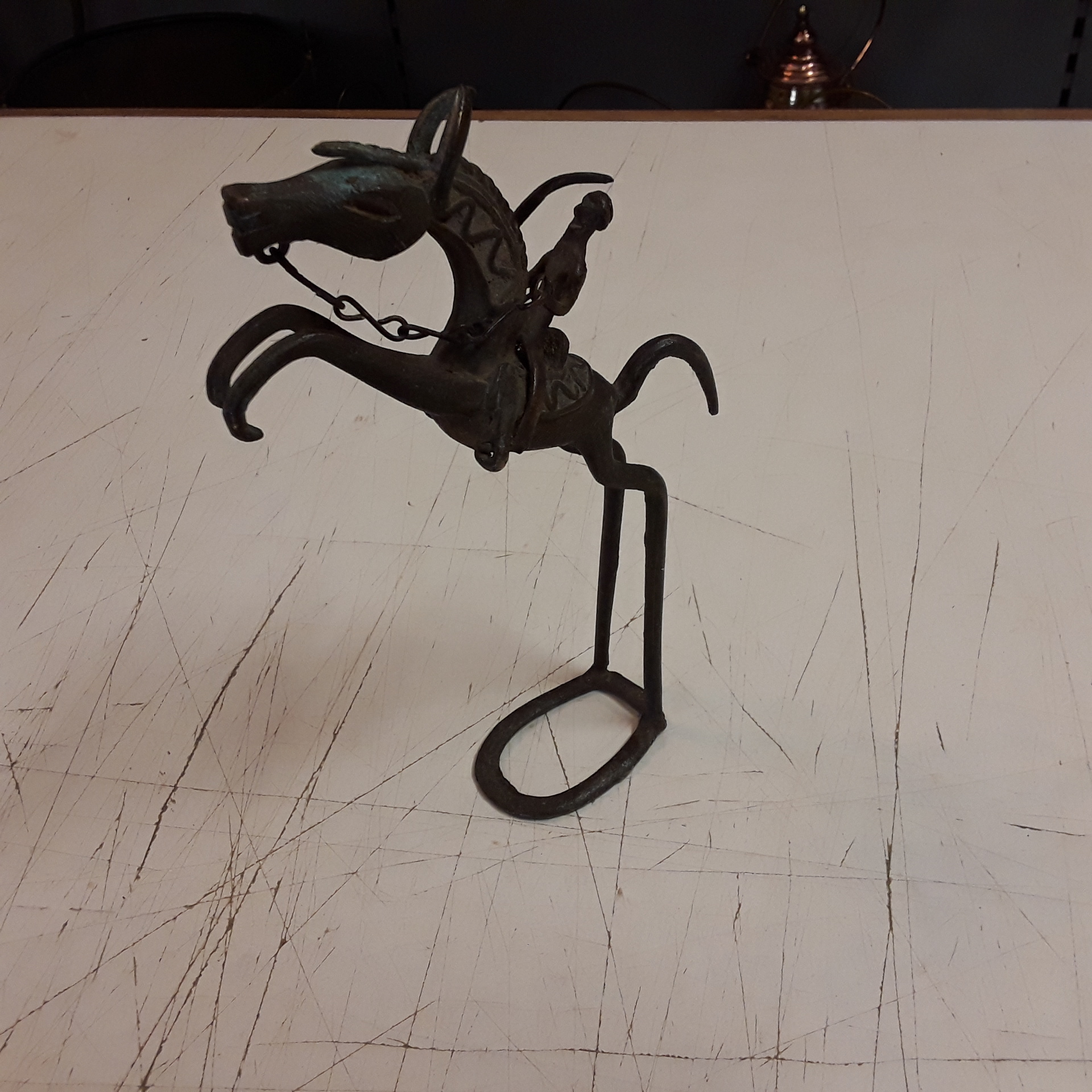 <p>Bronze cheval Cameroun<br />40,00 € T.T.C<br /><a href="/Article/122395?type=depose" style="color:white;" target="_blank">Lien vers l&#39;article</a></p>