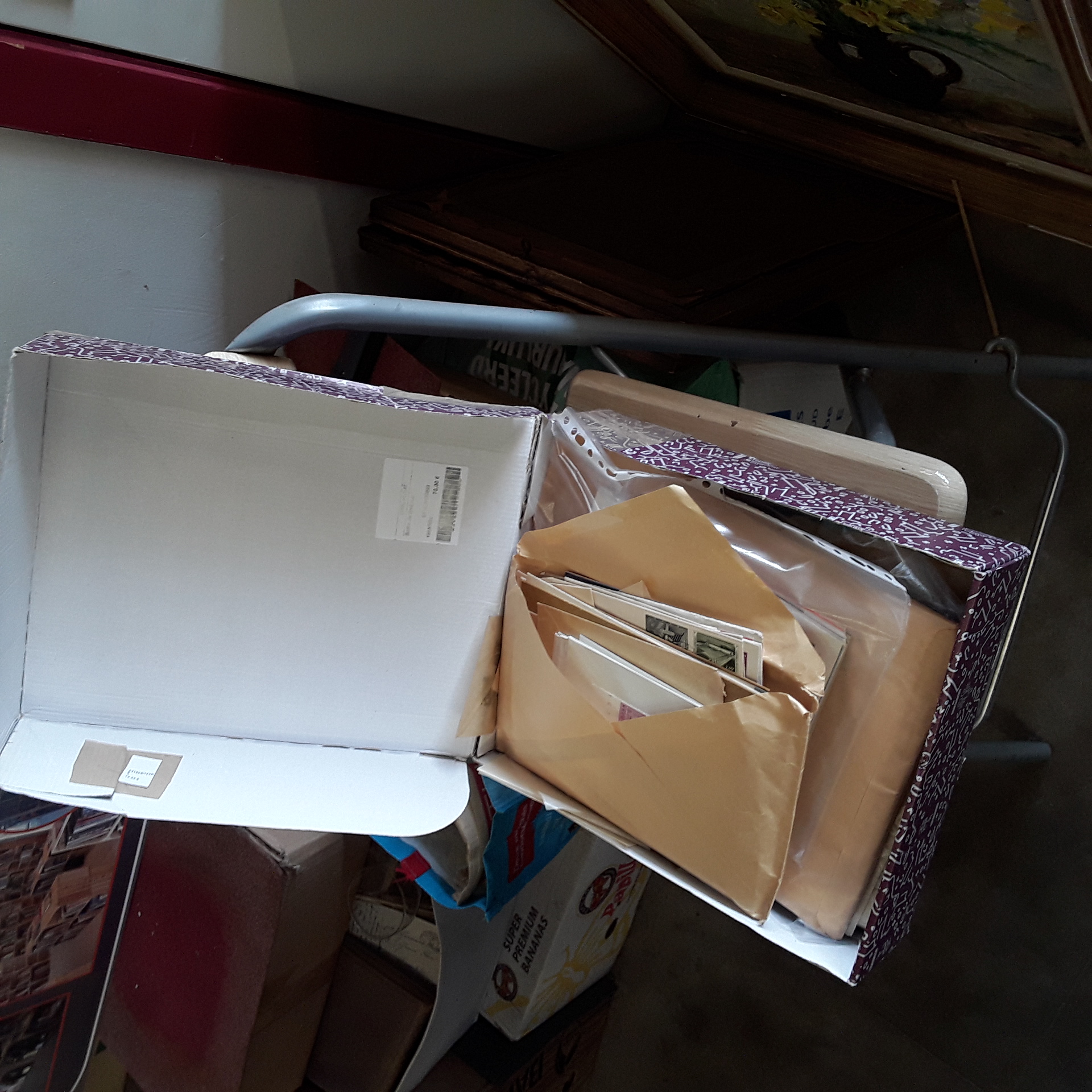 <p>Boite de timbres<br />70,00 € T.T.C<br /><a href="/Article/123909?type=depose" style="color:white;" target="_blank">Lien vers l'article</a></p>
