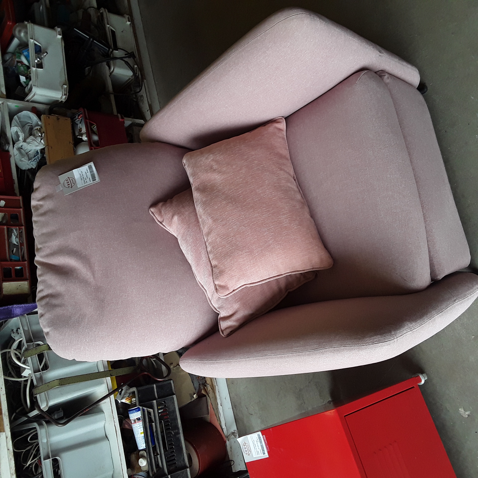 <p>Fauteuil colori rose tissu<br />relax  IKEA<br />60,00 € T.T.C<br /><a href="/Article/124291?type=depose" style="color:white;" target="_blank">Lien vers l'article</a></p>