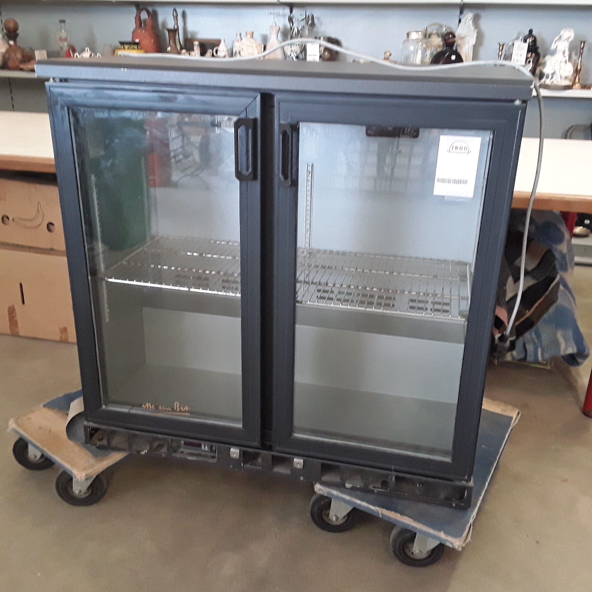 <p>Frigo bar à boissons, vins, ..<br />+ mode emploi Thermostat+ACS<br />120,00 € T.T.C<br /><a href="/Article/122012?type=depose" style="color:white;" target="_blank">Lien vers l&#39;article</a></p>