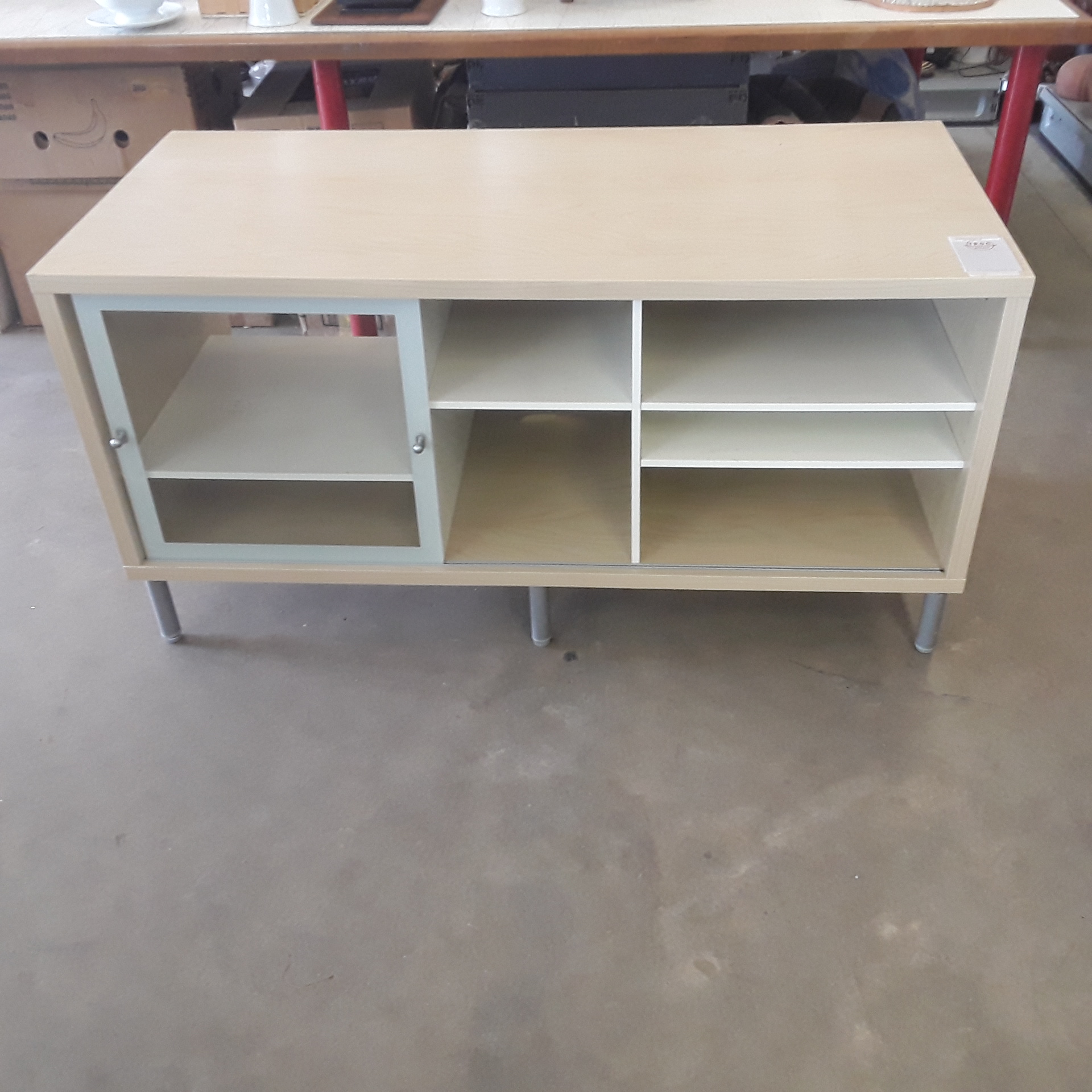 <p>Meuble TV Ikea porte<br />coulissante<br />36,00 € T.T.C<br /><a href="/Article/121899?type=depose" style="color:white;" target="_blank">Lien vers l&#39;article</a></p>