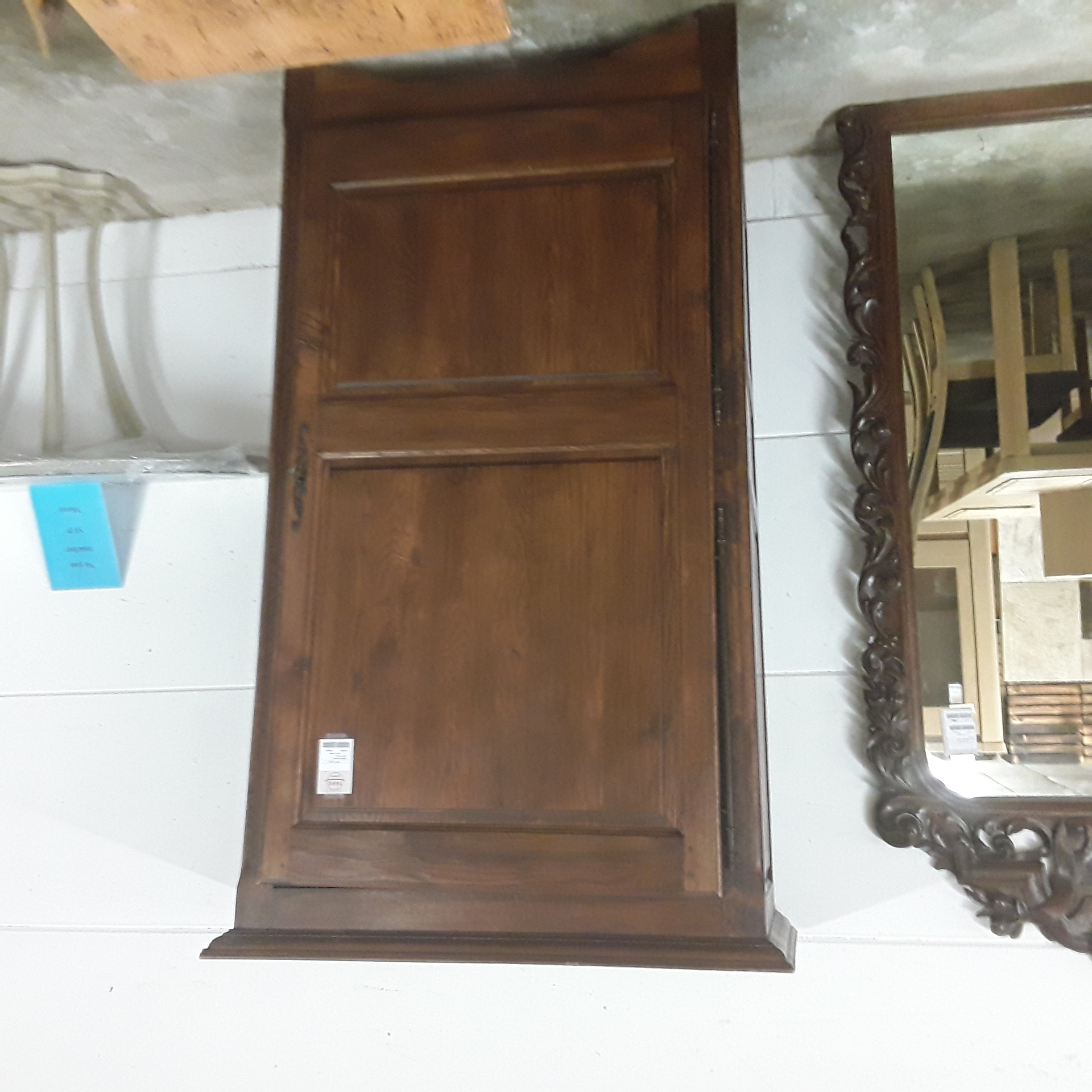 <p>Lingère penderie<br />1 porte chêne<br />150,00 € T.T.C<br /><a href="/Article/123253?type=depose" style="color:white;" target="_blank">Lien vers l'article</a></p>