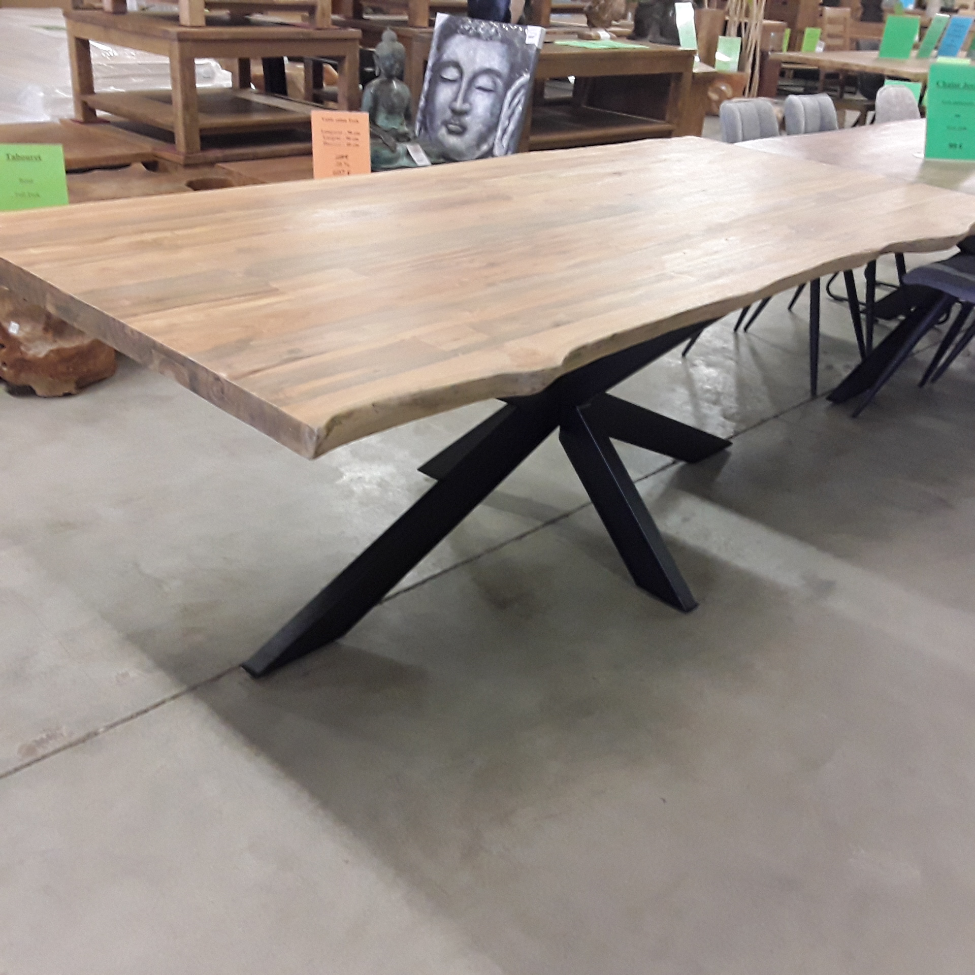 <p>Table Int Teck 100 x 220 Cm<br />+ pied métal ( top 5 cm full)<br />1 399,00 € T.T.C<br /><a href="/Article/4466?type=neuf" style="color:white;" target="_blank">Lien vers l&#39;article</a></p>