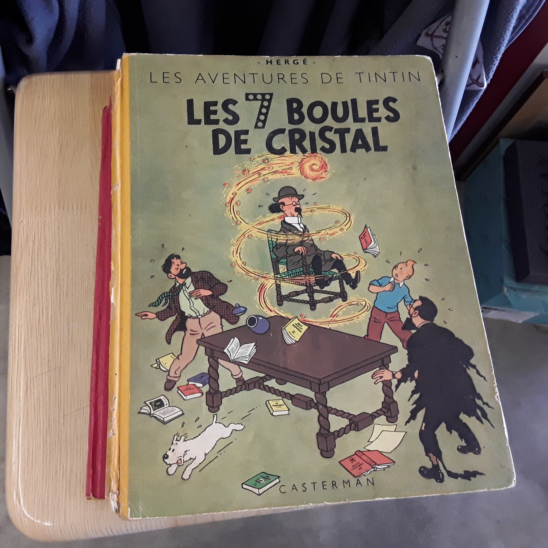 <p>Les 7 boules de cristal<br />50,00 € T.T.C<br /><a href="/Article/119004?type=depose" style="color:white;" target="_blank">Lien vers l&#39;article</a></p>