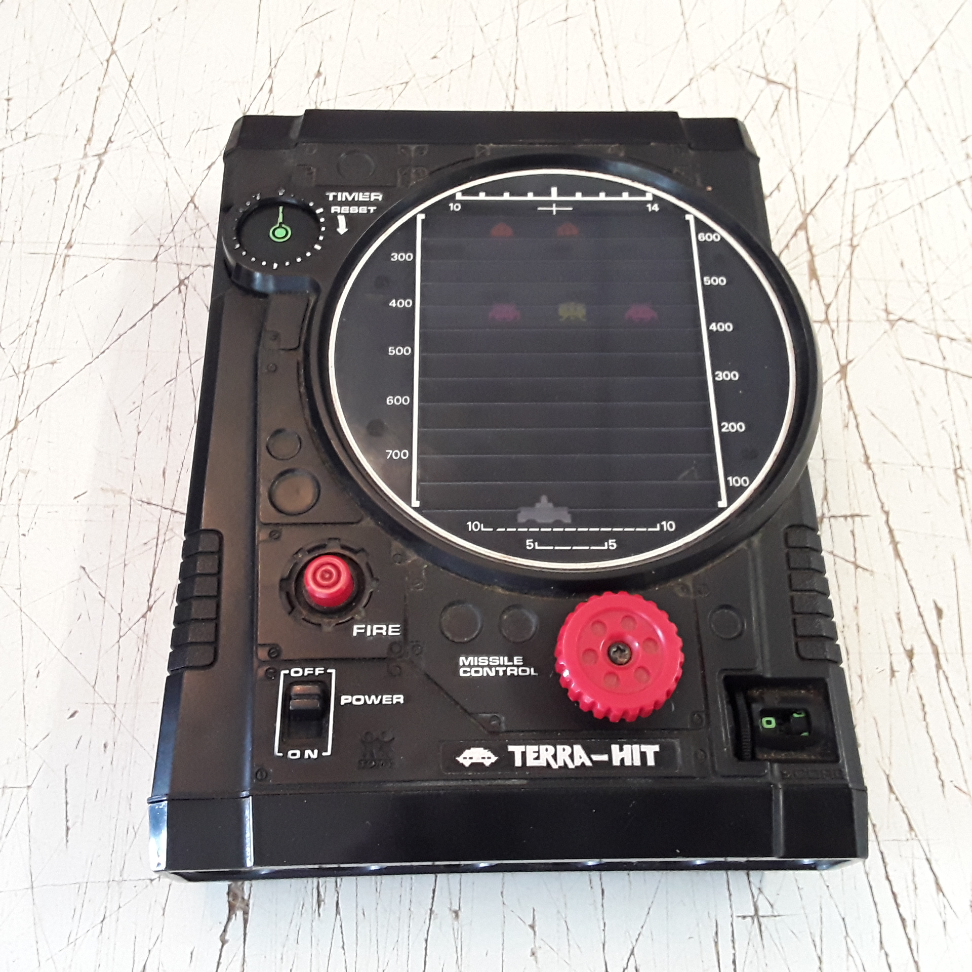 <p>Jeu ancien Terra-Hit<br />50,00 € T.T.C<br /><a href="/Article/122067?type=depose" style="color:white;" target="_blank">Lien vers l&#39;article</a></p>
