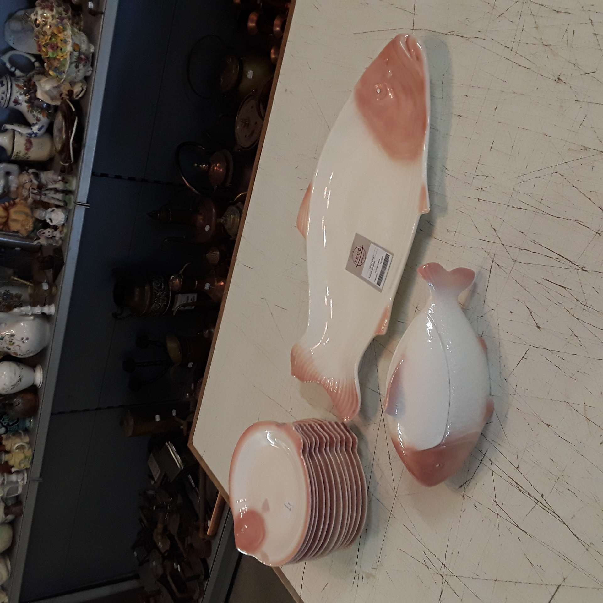 <p>Service à poisson <br />50,00 € T.T.C<br /><a href="/Article/123409?type=depose" style="color:white;" target="_blank">Lien vers l'article</a></p>