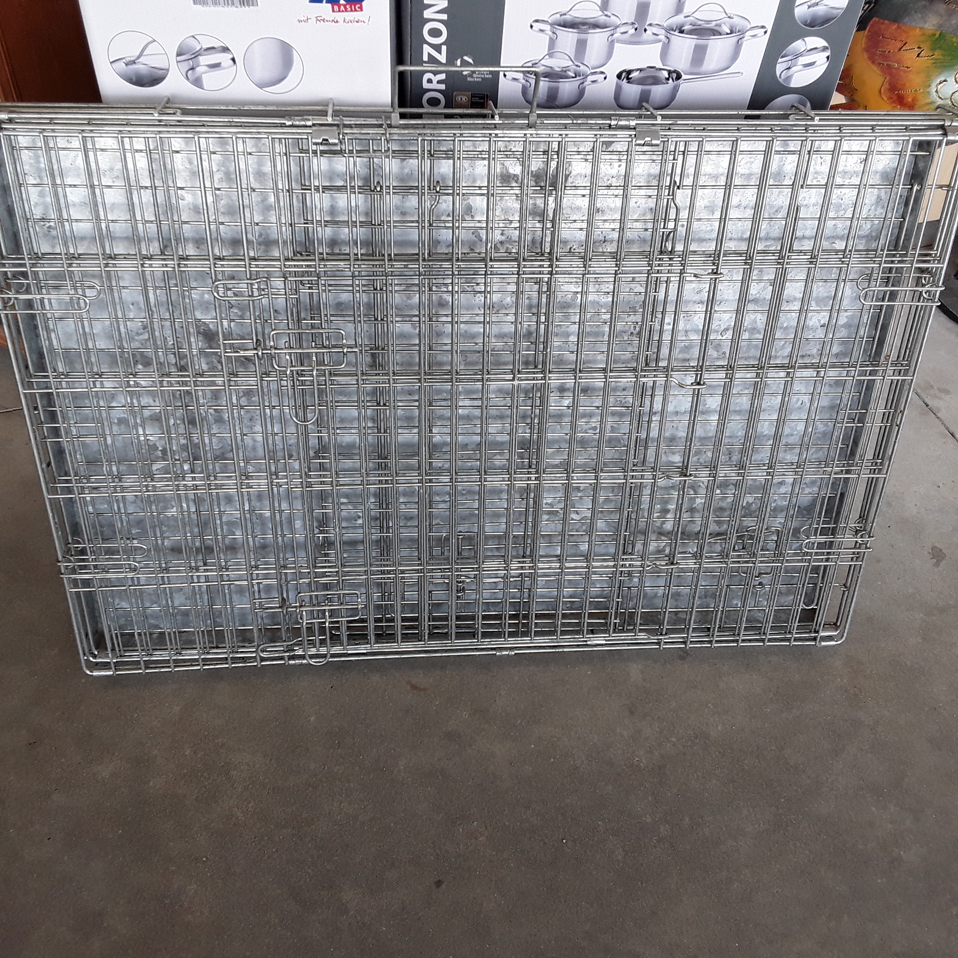 <p>Cage pour animaux<br />90 x 60 cm<br />40,00 € T.T.C<br /><a href="/Article/118752?type=depose" style="color:white;" target="_blank">Lien vers l&#39;article</a></p>