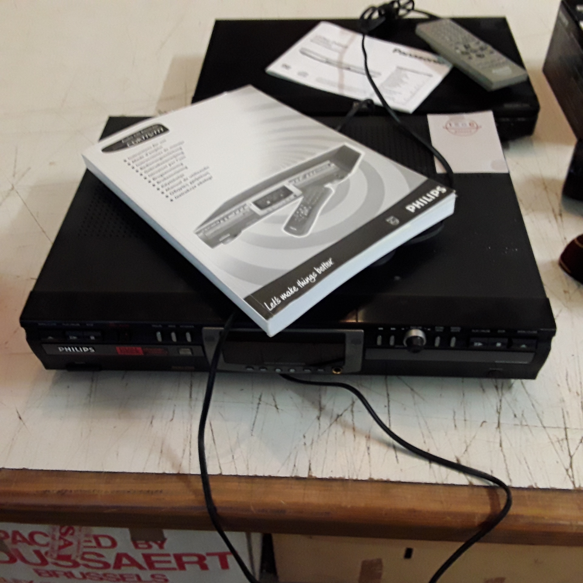 <p>Audio CD Recorder Pilips<br />CDR775/777<br />15,00 € T.T.C<br /><a href="/Article/121614?type=depose" style="color:white;" target="_blank">Lien vers l&#39;article</a></p>