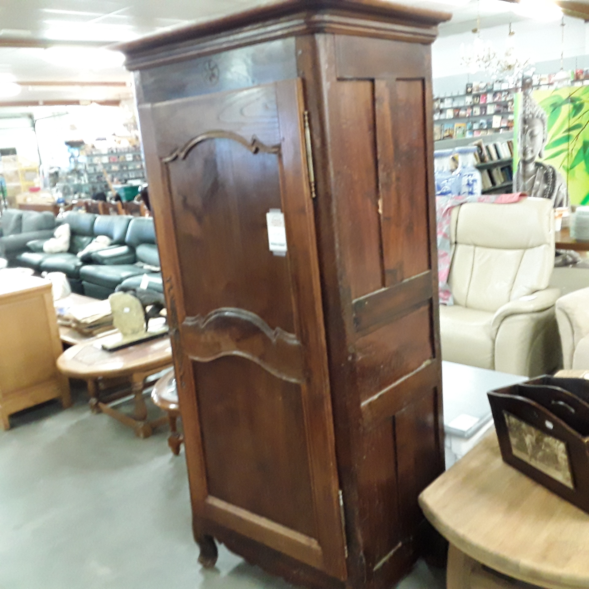 <p>Bonnetière ancienne chêne<br />80,00 € T.T.C<br /><a href="/Article/120369?type=depose" style="color:white;" target="_blank">Lien vers l&#39;article</a></p>