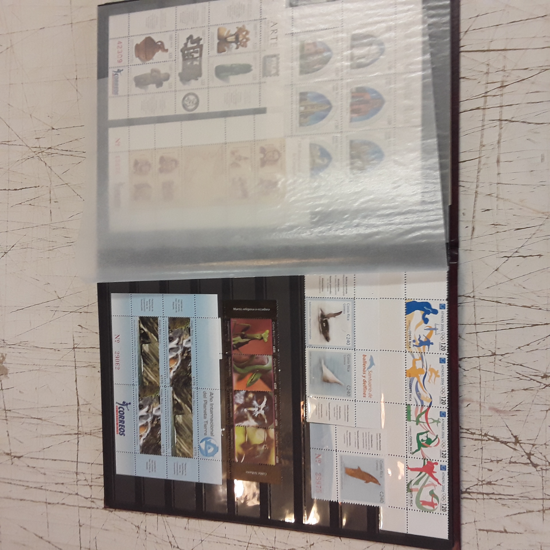 <p>Livre + timbres Pm<br />30,00 € T.T.C<br /><a href="/Article/124565?type=depose" style="color:white;" target="_blank">Lien vers l'article</a></p>