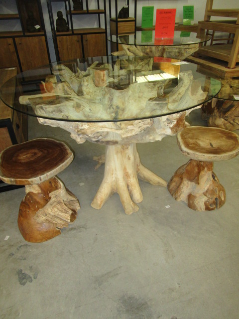 <p>Table erosion Teck+<br /> vitre 120 Cm<br />999,00 € T.T.C<br /><a href="/Article/3728?type=neuf" style="color:white;" target="_blank">Lien vers l&#39;article</a></p>