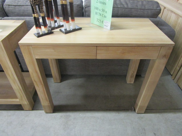<p>Console 100 x 50 x H 78 Cm<br />Teck 2 tiroirs<br />325,00 € T.T.C<br /><a href="/Article/2468?type=neuf" style="color:white;" target="_blank">Lien vers l&#39;article</a></p>