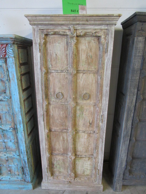 <p>Meuble indien tons<br />clairs 2 portes P5<br />845,00 € T.T.C<br /><a href="/Article/3990?type=neuf" style="color:white;" target="_blank">Lien vers l&#39;article</a></p>