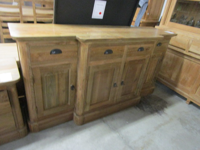 <p>Dressoir 186-BN Teck<br />L 180 x P 53 x H 90 Cm<br />1 099,00 € T.T.C<br /><a href="/Article/3113?type=neuf" style="color:white;" target="_blank">Lien vers l&#39;article</a></p>