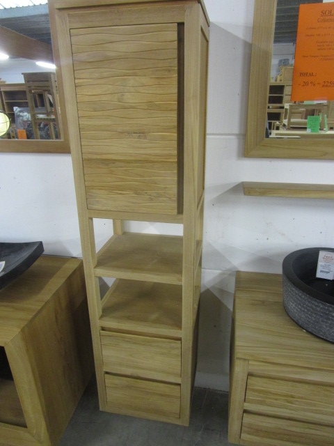 <p>Colonne Wave 155 cm x L 40<br />x P 35 cm (WV CL 02)<br />799,00 € T.T.C<br /><a href="/Article/3268?type=neuf" style="color:white;" target="_blank">Lien vers l&#39;article</a></p>