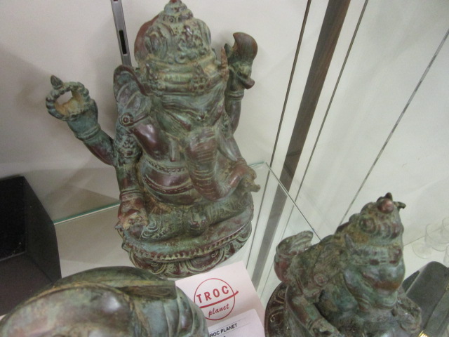 <p>Ganesha bronze<br />C12<br />69,00 € T.T.C<br /><a href="/Article/3620?type=neuf" style="color:white;" target="_blank">Lien vers l&#39;article</a></p>