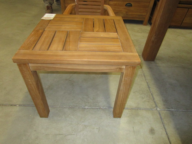 <p>Table 50 x 50 x H 45 Cm<br />Teck Brooklyn GPT427C<br />59,00 € T.T.C<br /><a href="/Article/3697?type=neuf" style="color:white;" target="_blank">Lien vers l&#39;article</a></p>